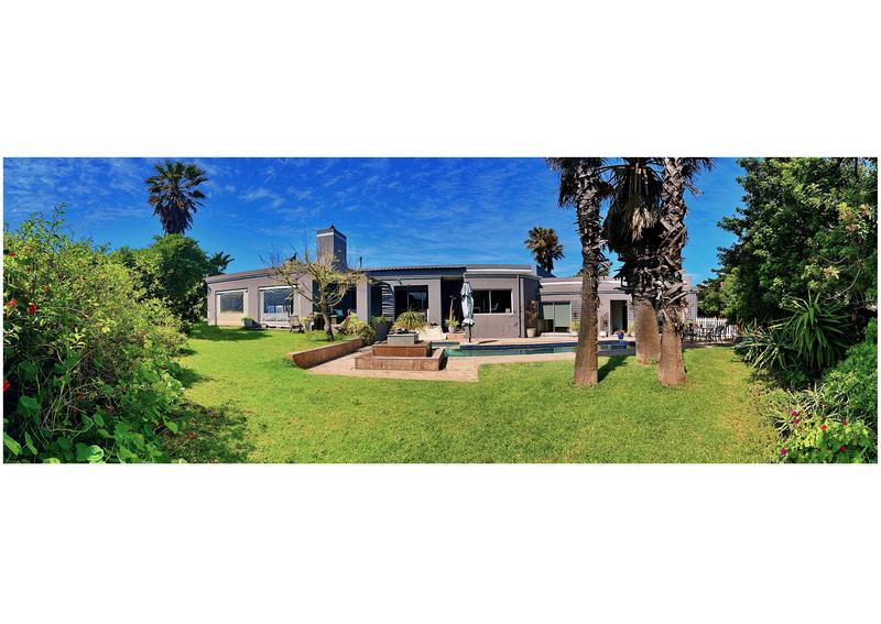 To Let 3 Bedroom Property for Rent in Van Riebeeckstrand Western Cape